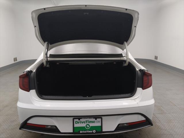2023 White Hyundai SONATA