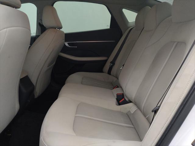 2023 White Hyundai SONATA