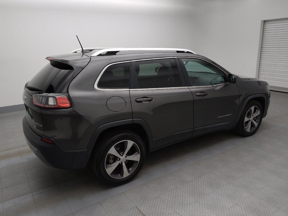used 2019 Jeep Cherokee car, priced at $19,595