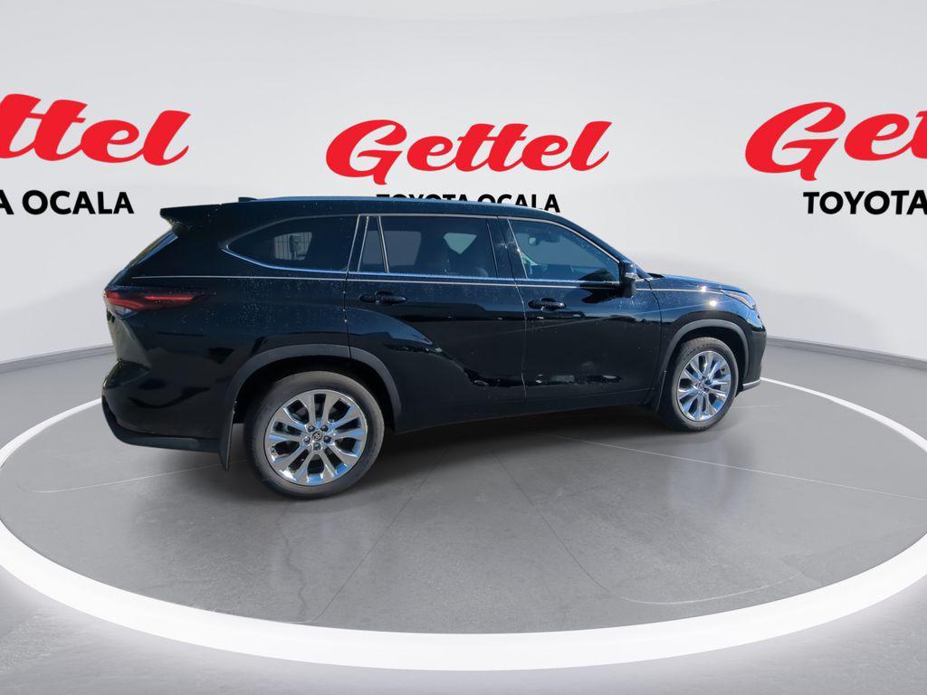 new 2025 Toyota Highlander car, priced at $53,152