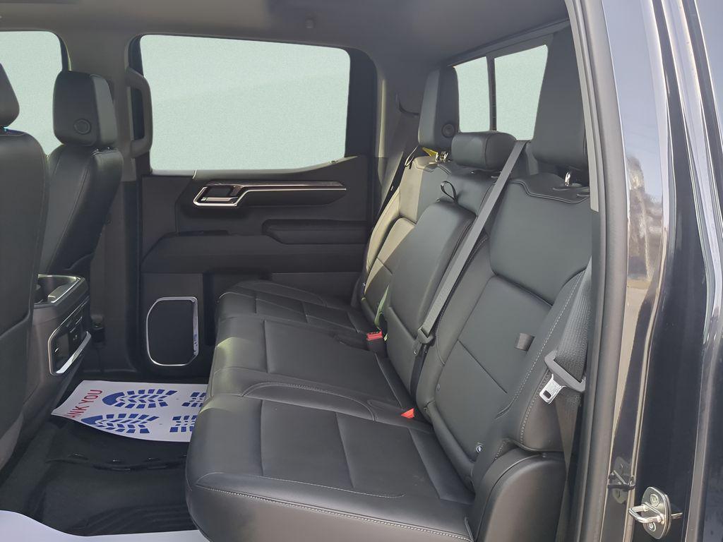 used 2022 Chevrolet Silverado 1500 car, priced at $40,981