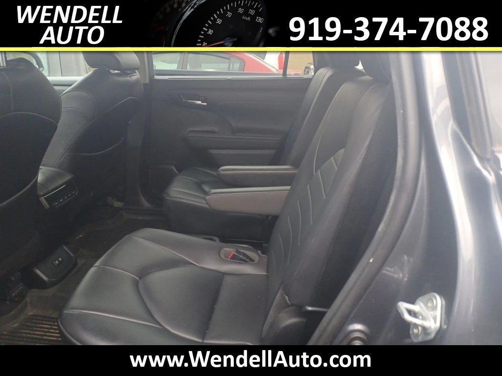 used 2020 Toyota Highlander car