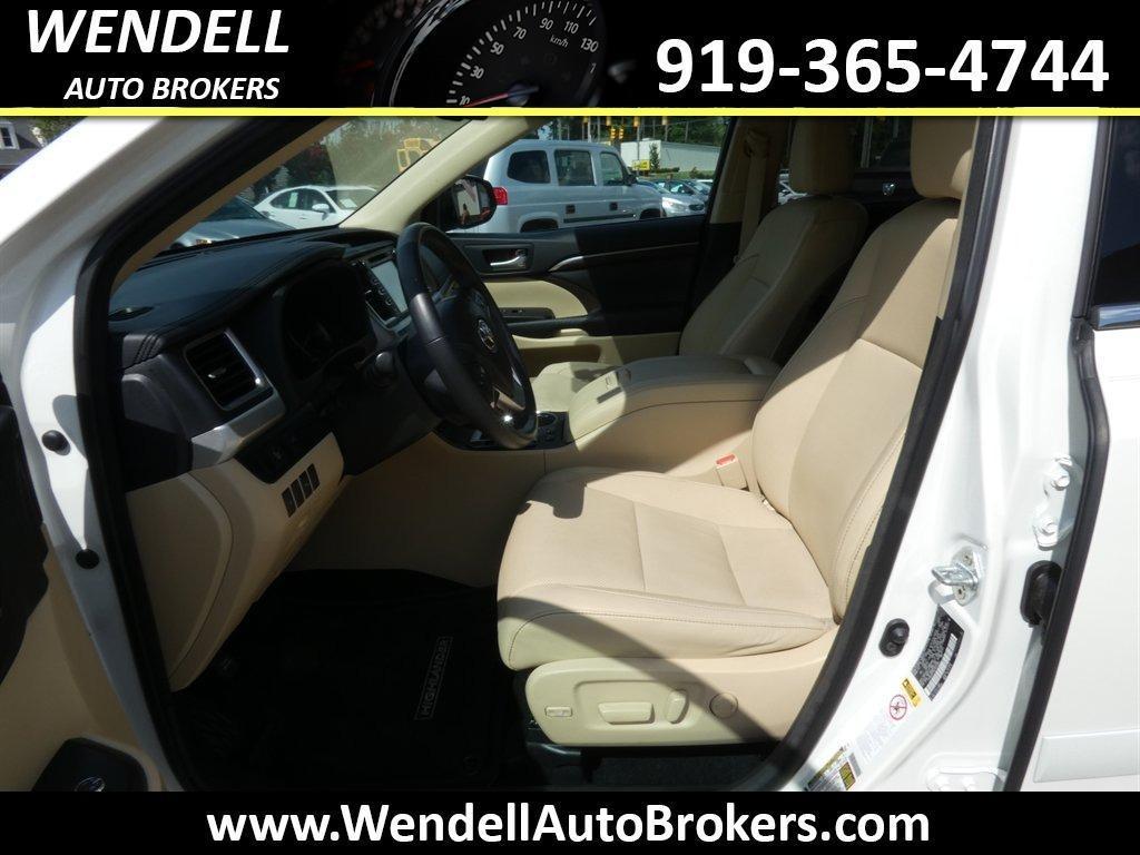 used 2014 Toyota Highlander car, priced at $16,228