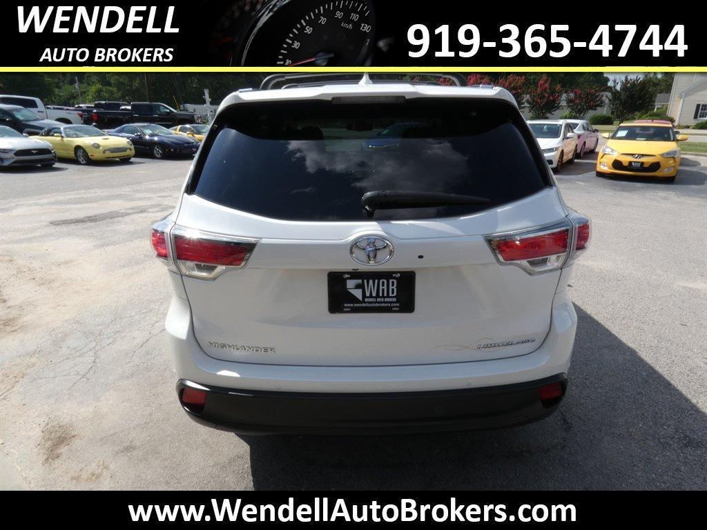 used 2014 Toyota Highlander car, priced at $16,228