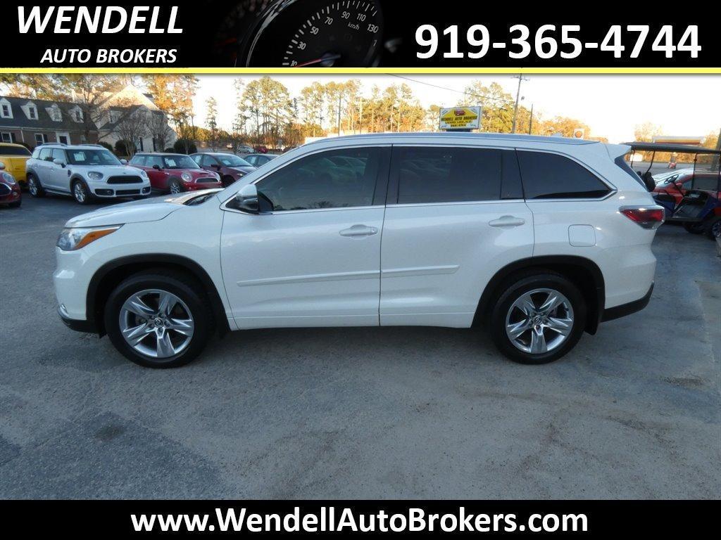 used 2016 Toyota Highlander car, priced at $19,962