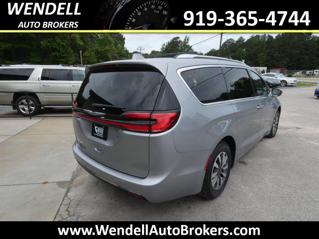 used 2021 Chrysler Pacifica car, priced at $17,886
