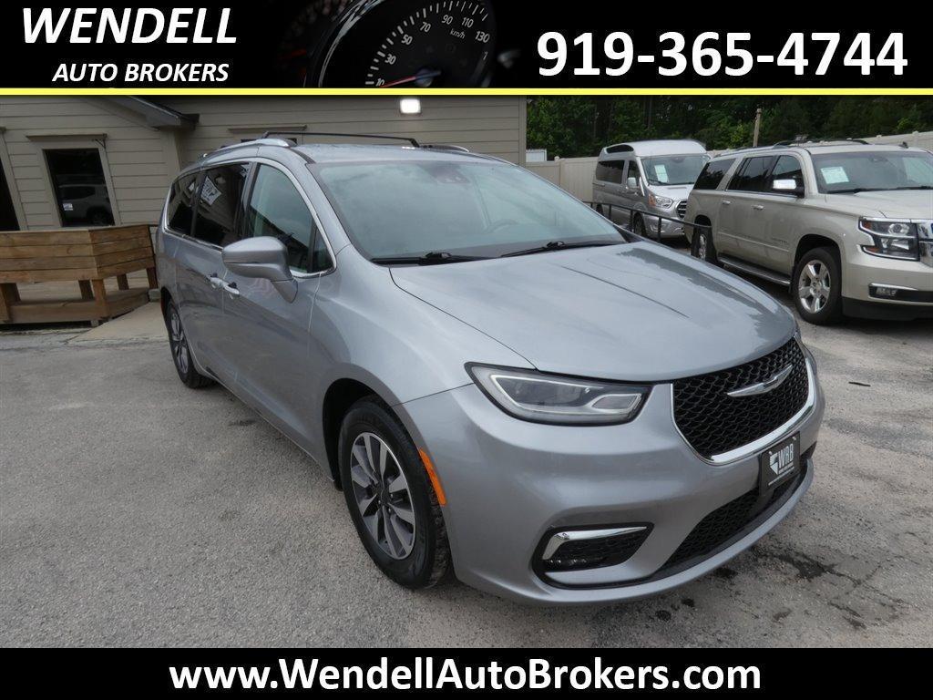 used 2021 Chrysler Pacifica car, priced at $17,886