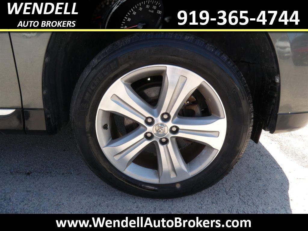 used 2013 Toyota Highlander car, priced at $15,828