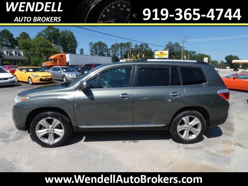 used 2013 Toyota Highlander car, priced at $15,828