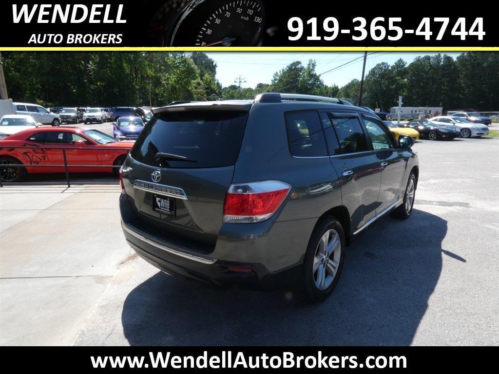 used 2013 Toyota Highlander car, priced at $15,828