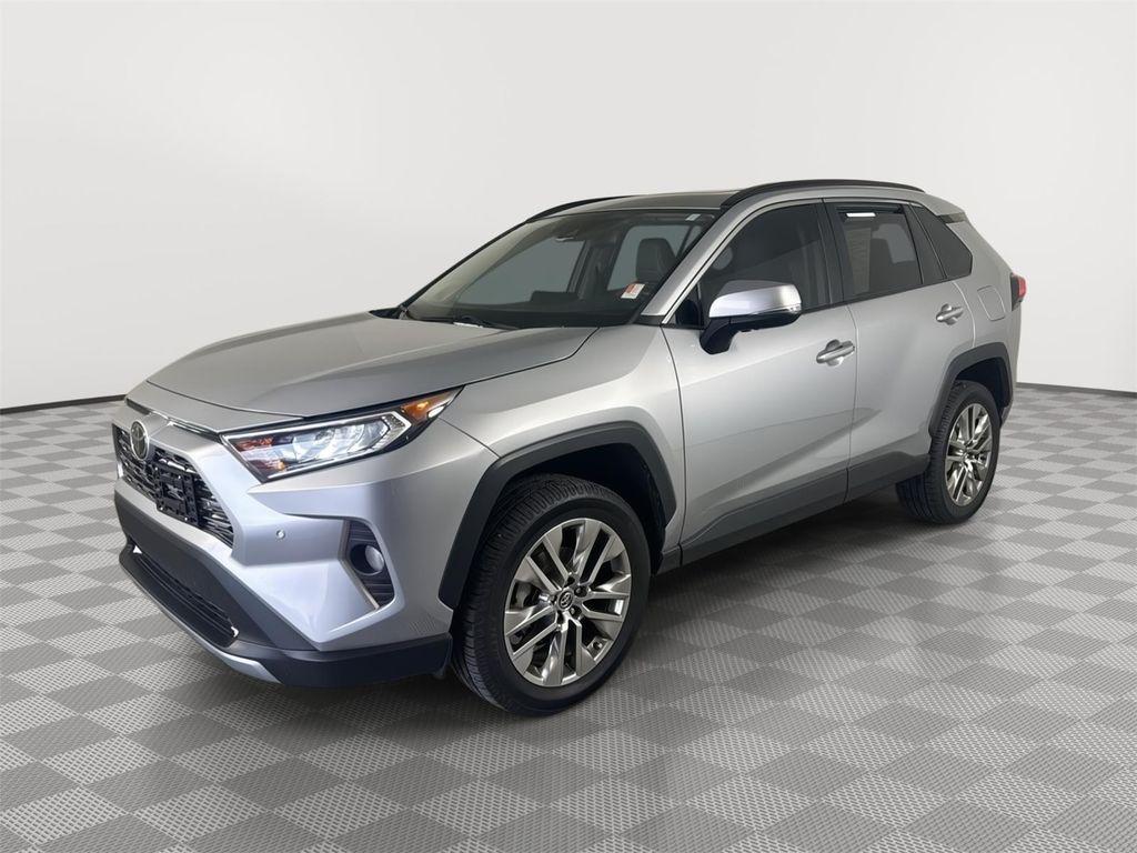 used 2020 Toyota RAV4 car, priced at $27,400