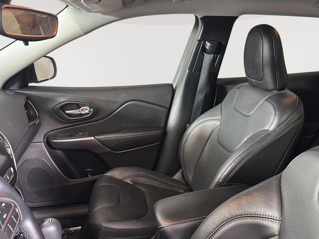 used 2021 Jeep Cherokee car, priced at $21,990