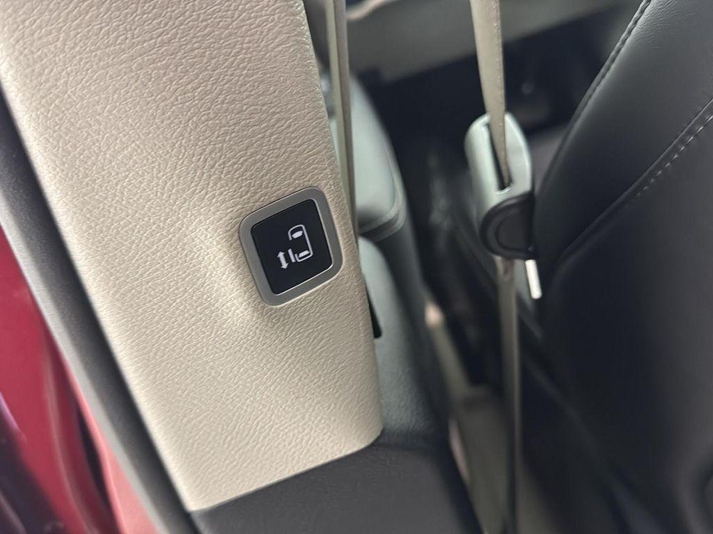 used 2023 Chrysler Pacifica car, priced at $37,490