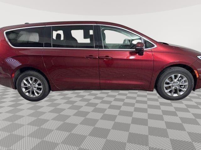 used 2023 Chrysler Pacifica car, priced at $37,490