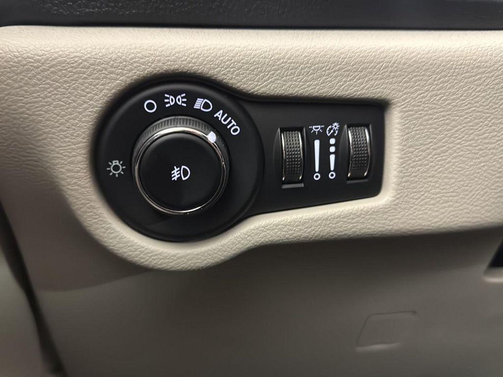 used 2023 Chrysler Pacifica car, priced at $37,490