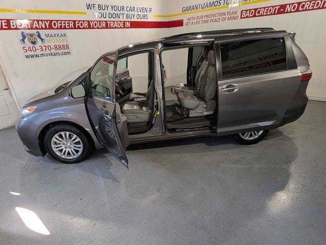 used 2017 Toyota Sienna car, priced at $21,998