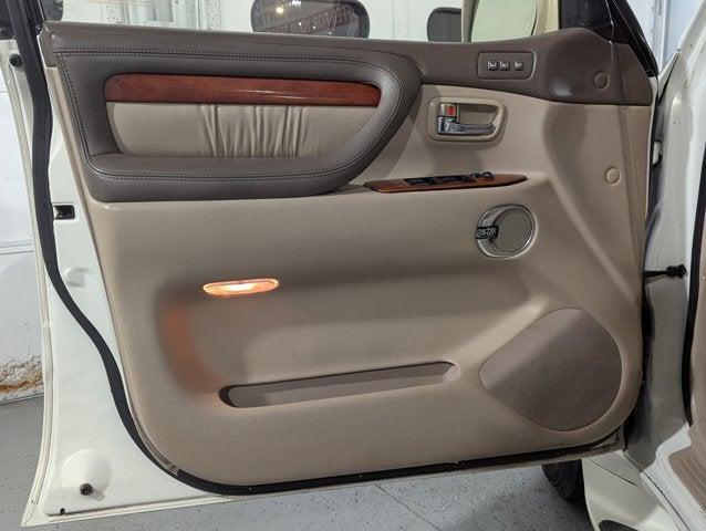 used 2001 Lexus LX 470 car