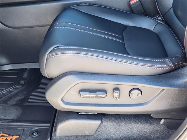 new 2025 Honda Pilot car, priced at $51,350