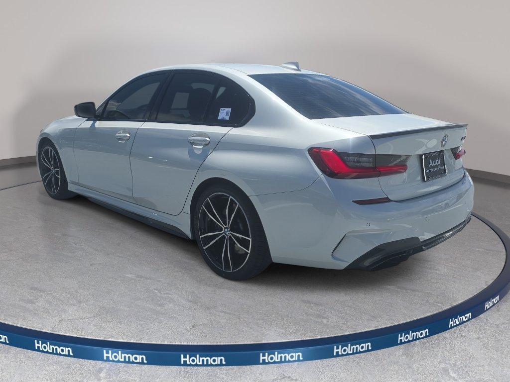 BMW 3 Series view 8