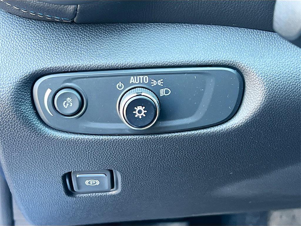 used 2024 Chevrolet Blazer car, priced at $29,700