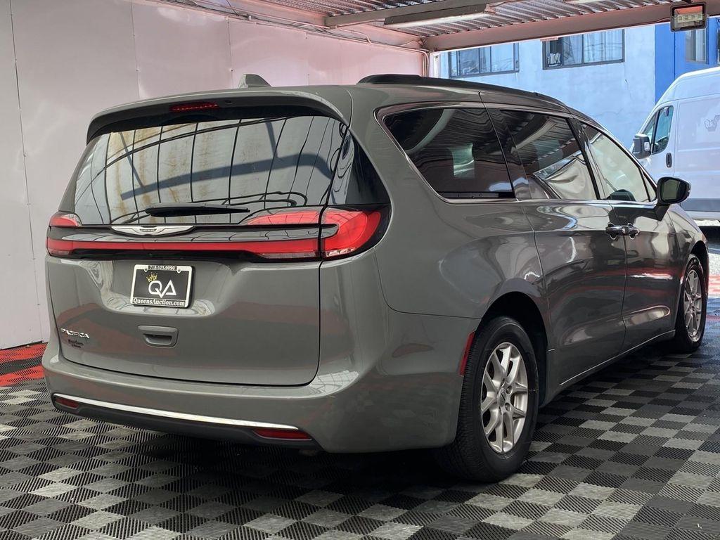 used 2022 Chrysler Pacifica car