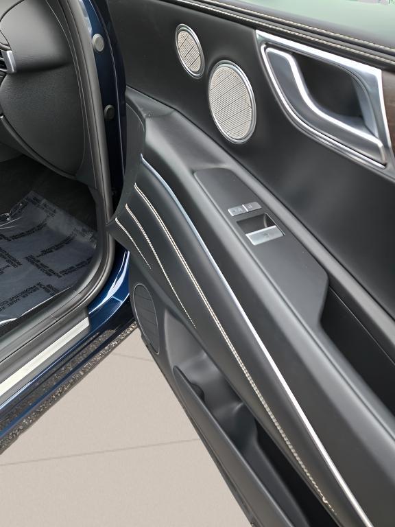 used 2023 Genesis GV80 car, priced at $40,000