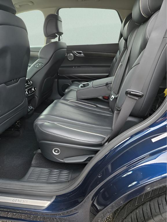 used 2023 Genesis GV80 car, priced at $40,000