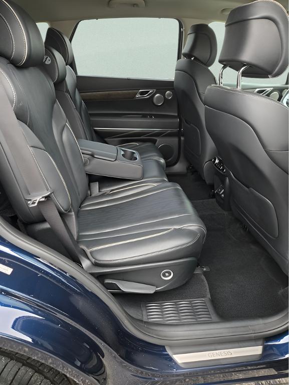 used 2023 Genesis GV80 car, priced at $40,000