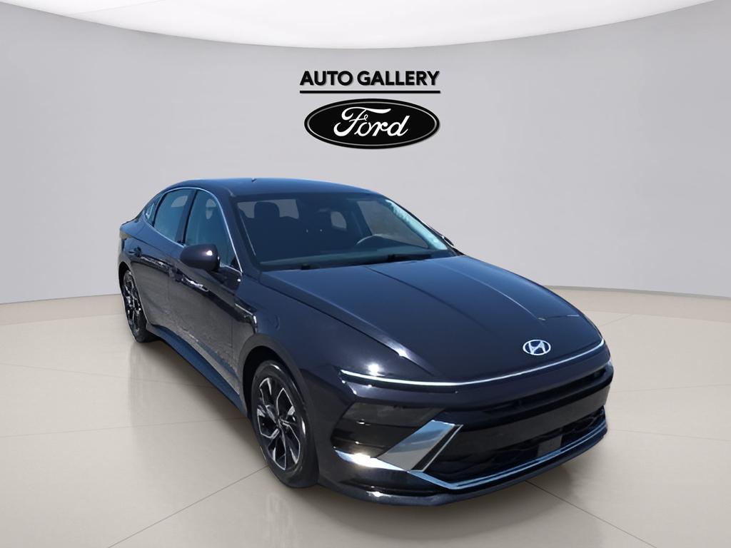 used 2025 Hyundai Sonata car, priced at $21,000