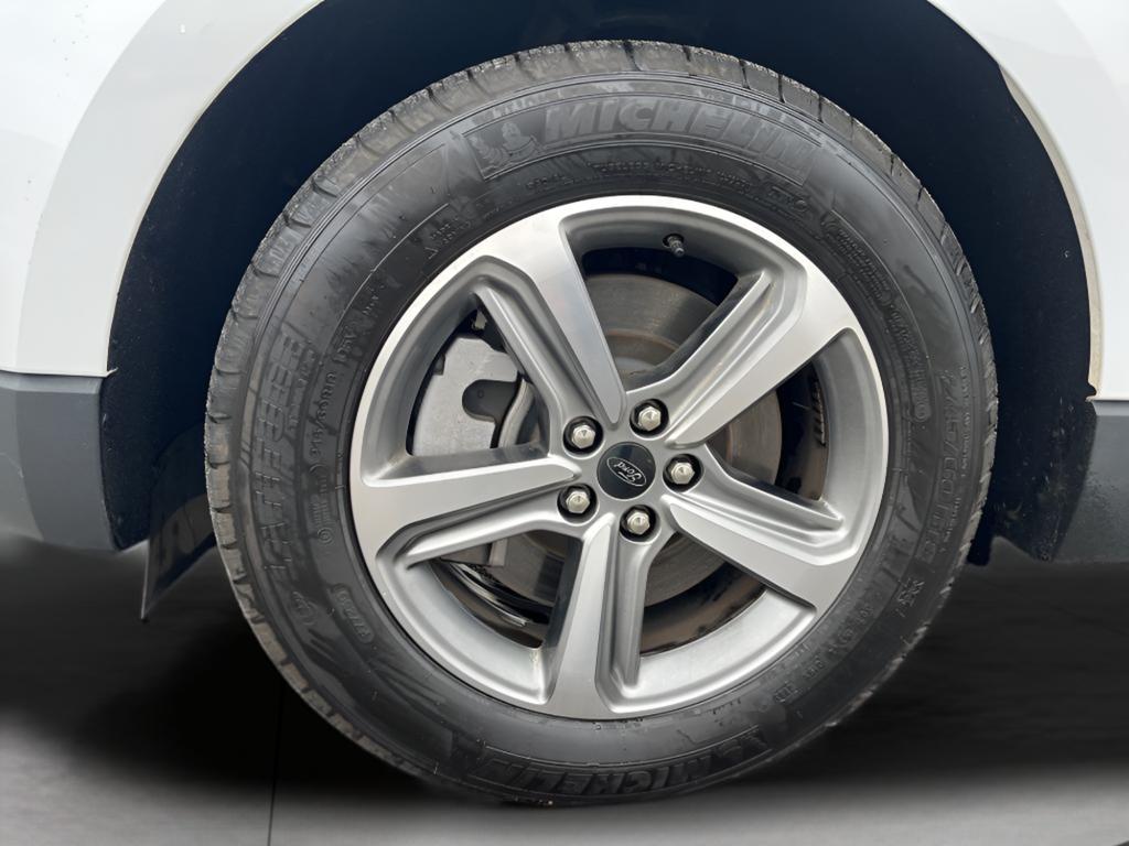used 2024 Ford Edge car, priced at $24,593