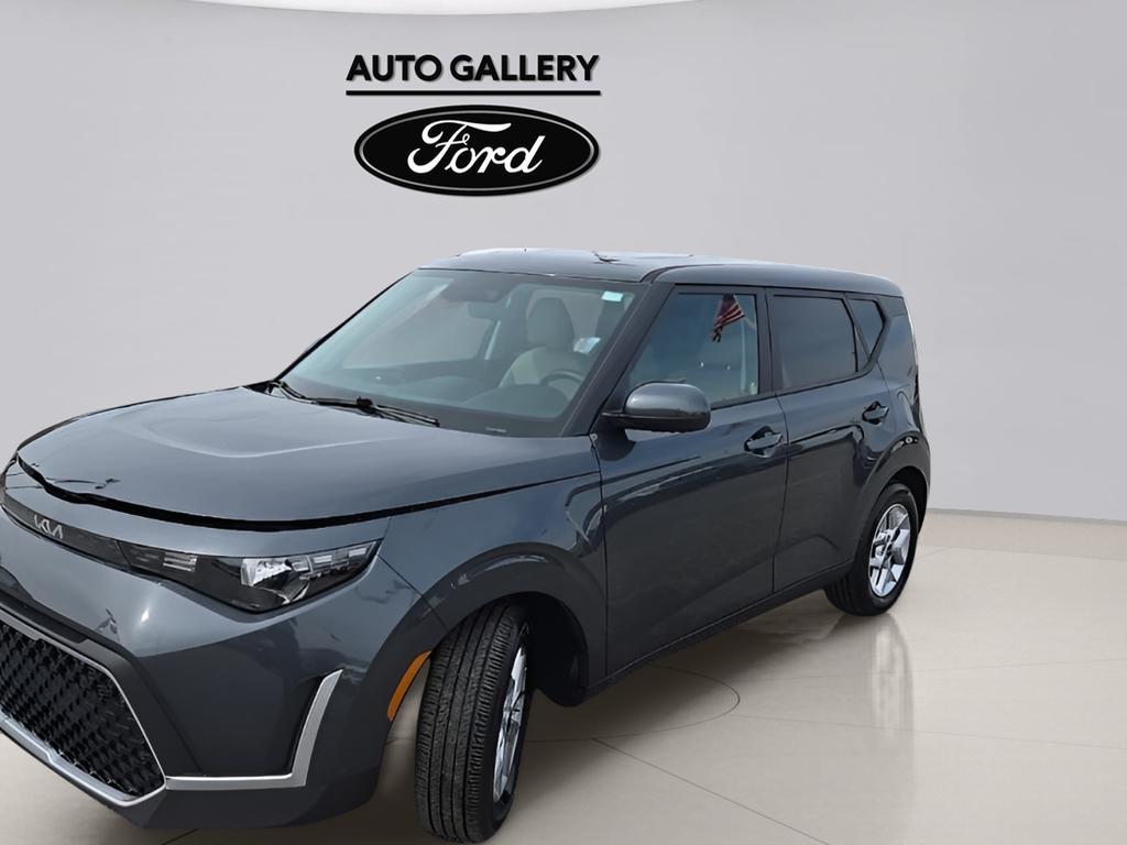 used 2025 Kia Soul car, priced at $18,000