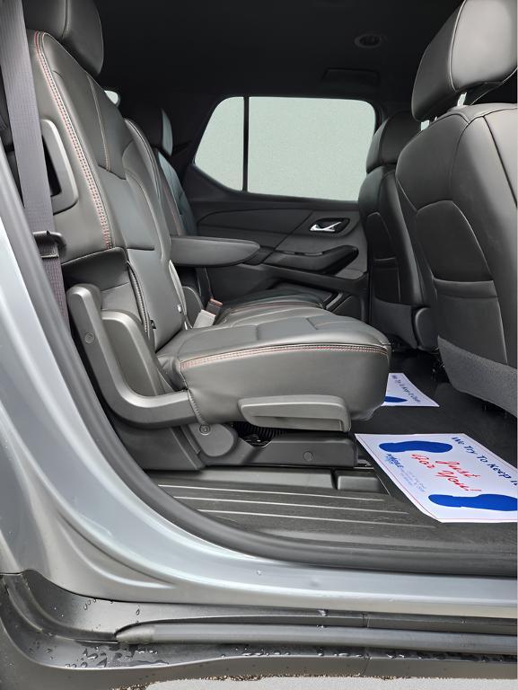 used 2023 Chevrolet Traverse car, priced at $36,000