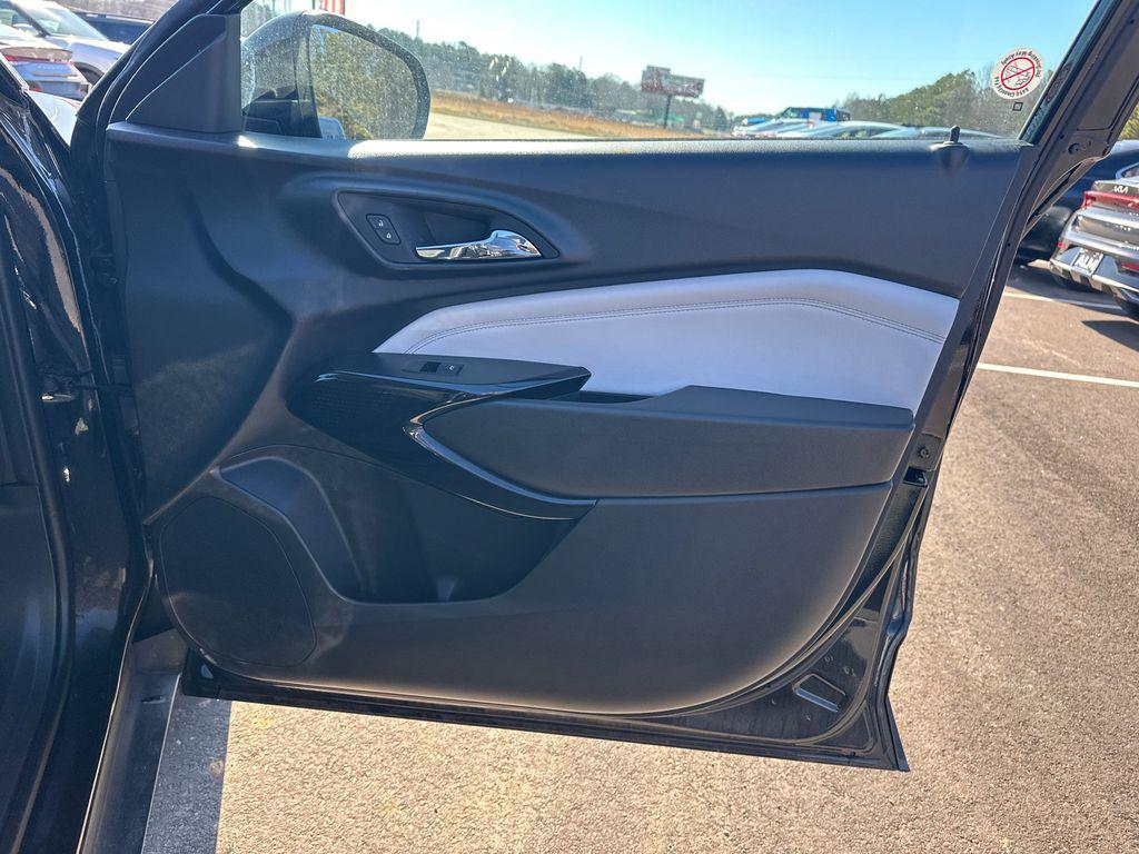 used 2025 Chevrolet Trax car, priced at $19,420