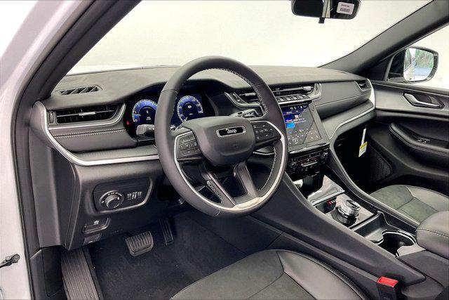 new 2025 Jeep Grand Cherokee L car, priced at $48,135