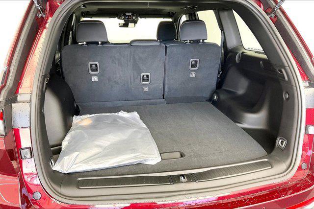 new 2025 Jeep Grand Cherokee car, priced at $39,375