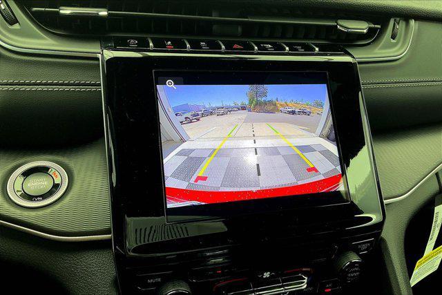 new 2025 Jeep Grand Cherokee car, priced at $39,375