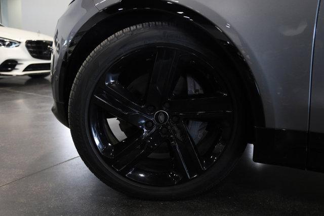 used 2023 Land Rover Discovery car, priced at $39,900