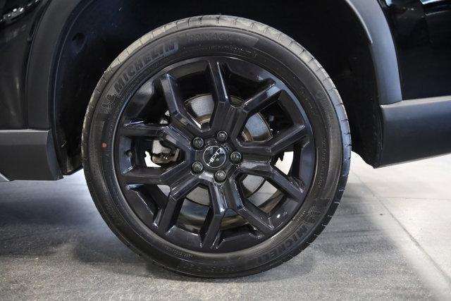 used 2025 Honda Pilot car, priced at $46,900