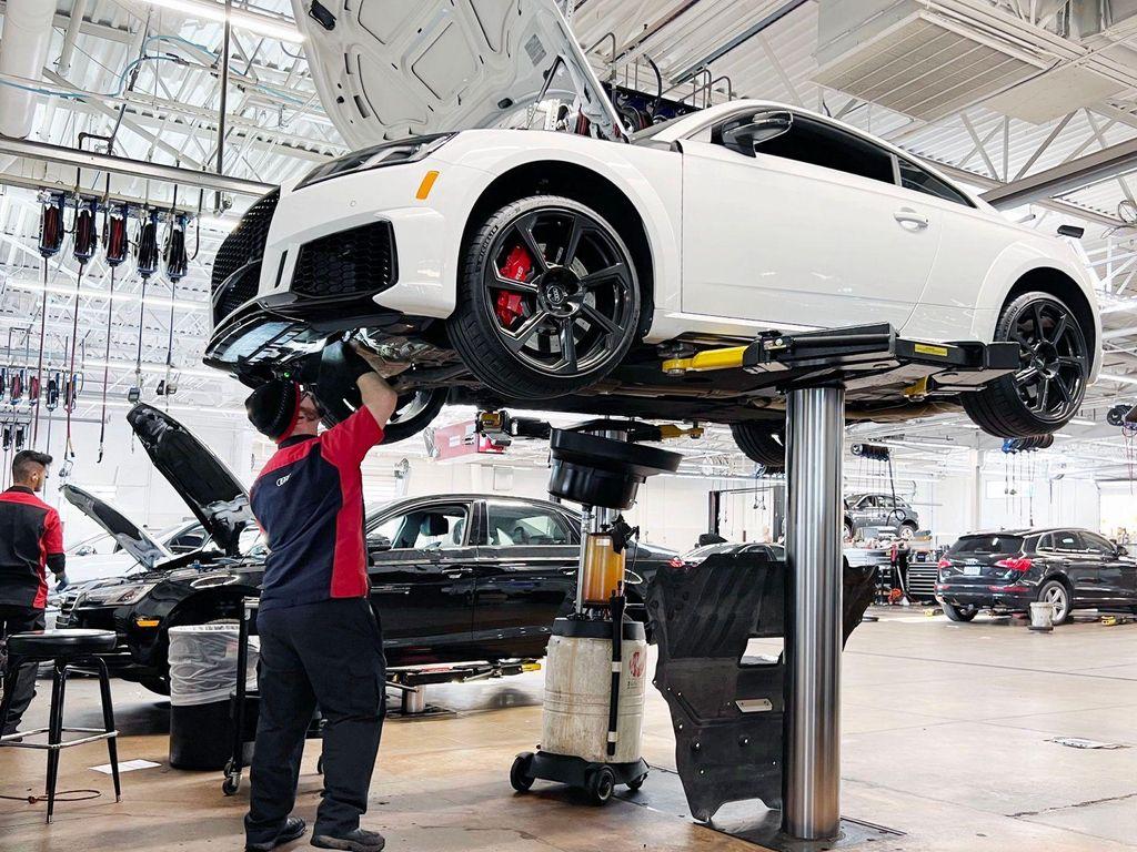 used 2019 Volvo XC40 car, priced at $21,000