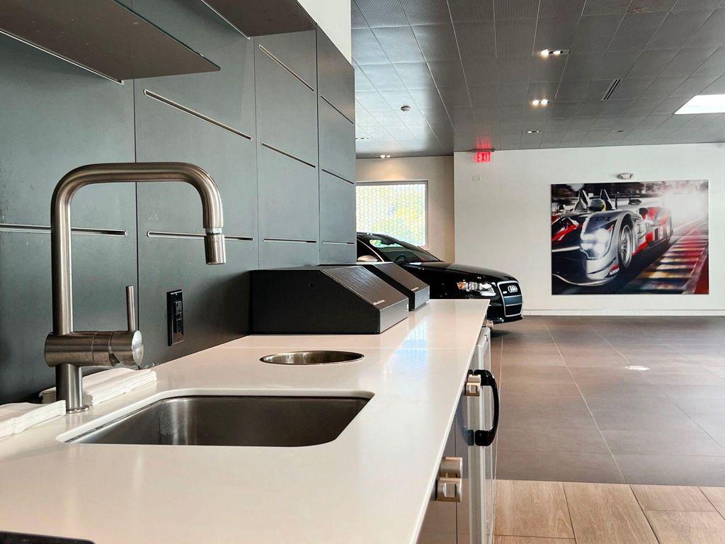 used 2019 Volvo XC40 car, priced at $21,000