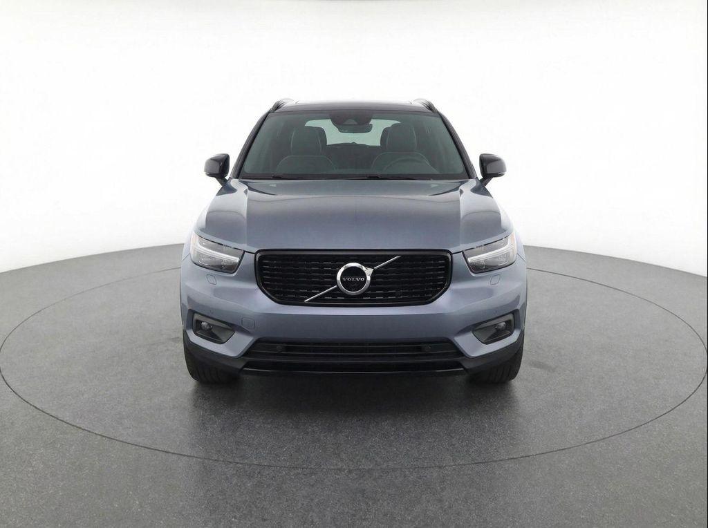 used 2019 Volvo XC40 car, priced at $21,000