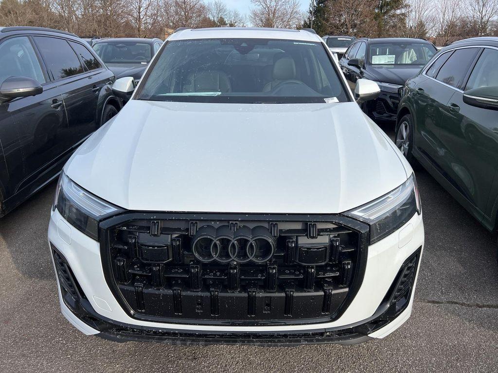 new 2026 Audi Q7 car, priced at $78,410