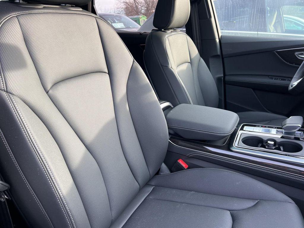 new 2026 Audi Q7 car, priced at $78,410