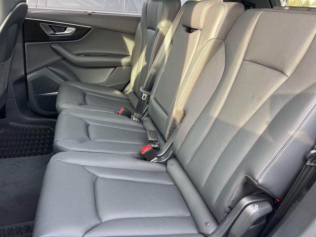 new 2026 Audi Q7 car, priced at $78,410