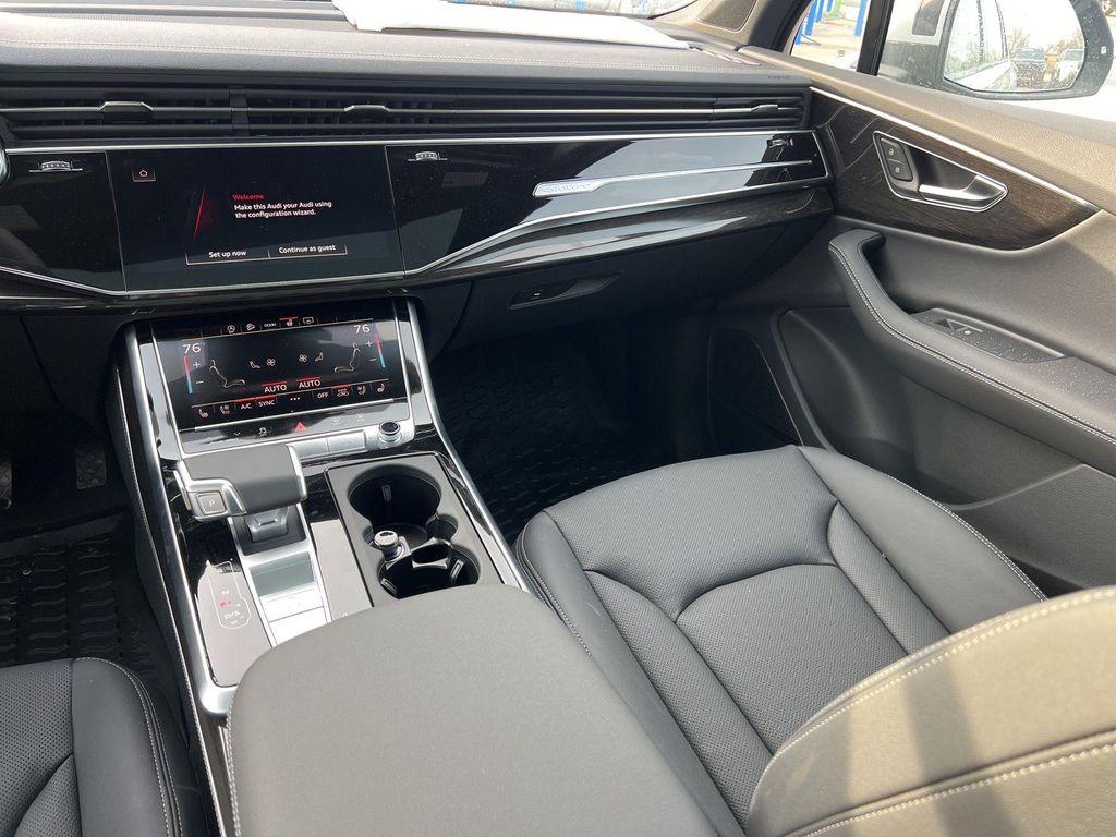 new 2026 Audi Q7 car, priced at $78,410
