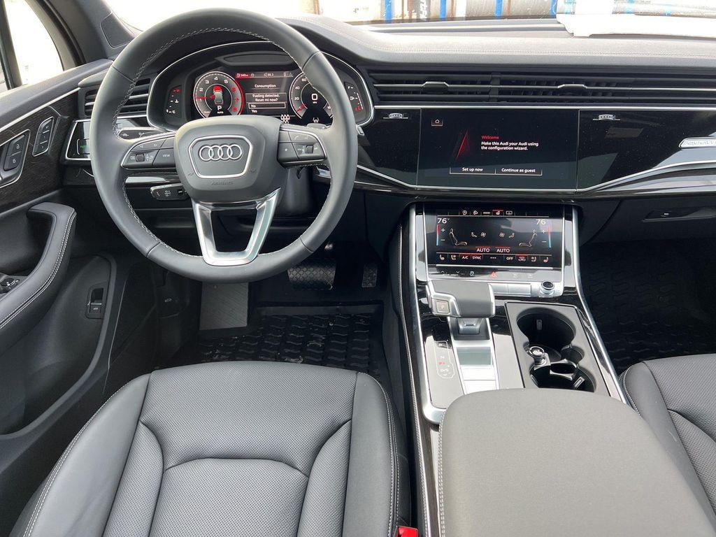 new 2026 Audi Q7 car, priced at $78,410