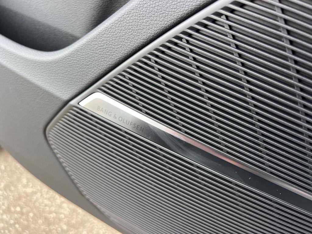 new 2026 Audi Q7 car, priced at $78,410