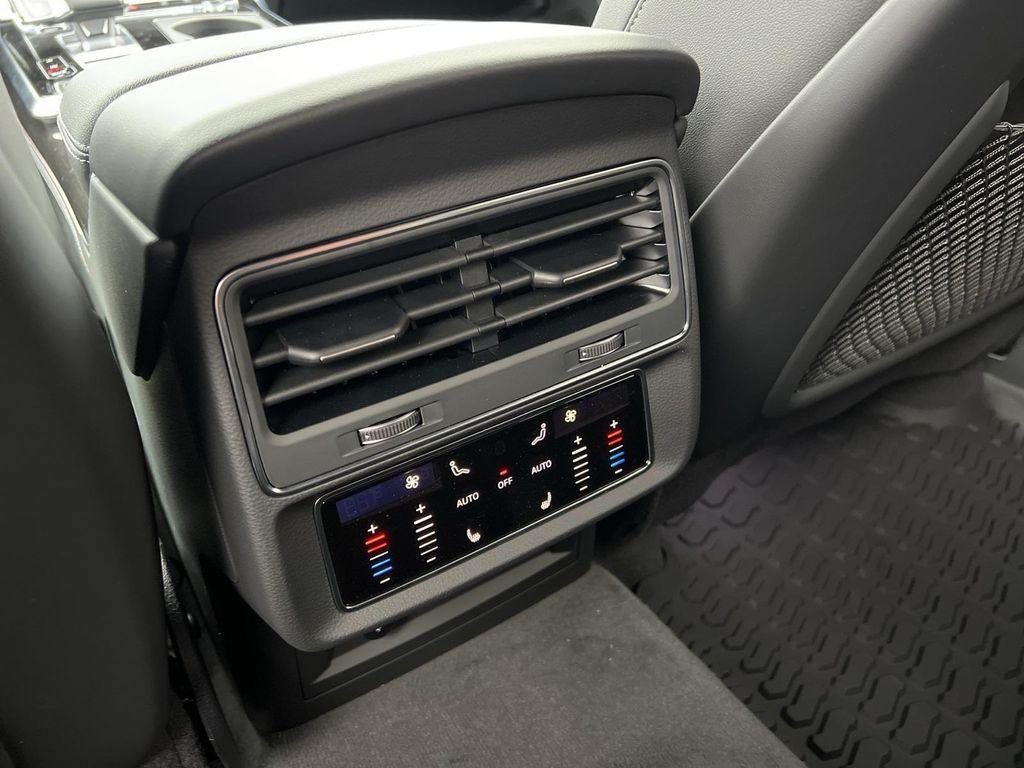 new 2026 Audi Q7 car, priced at $78,445