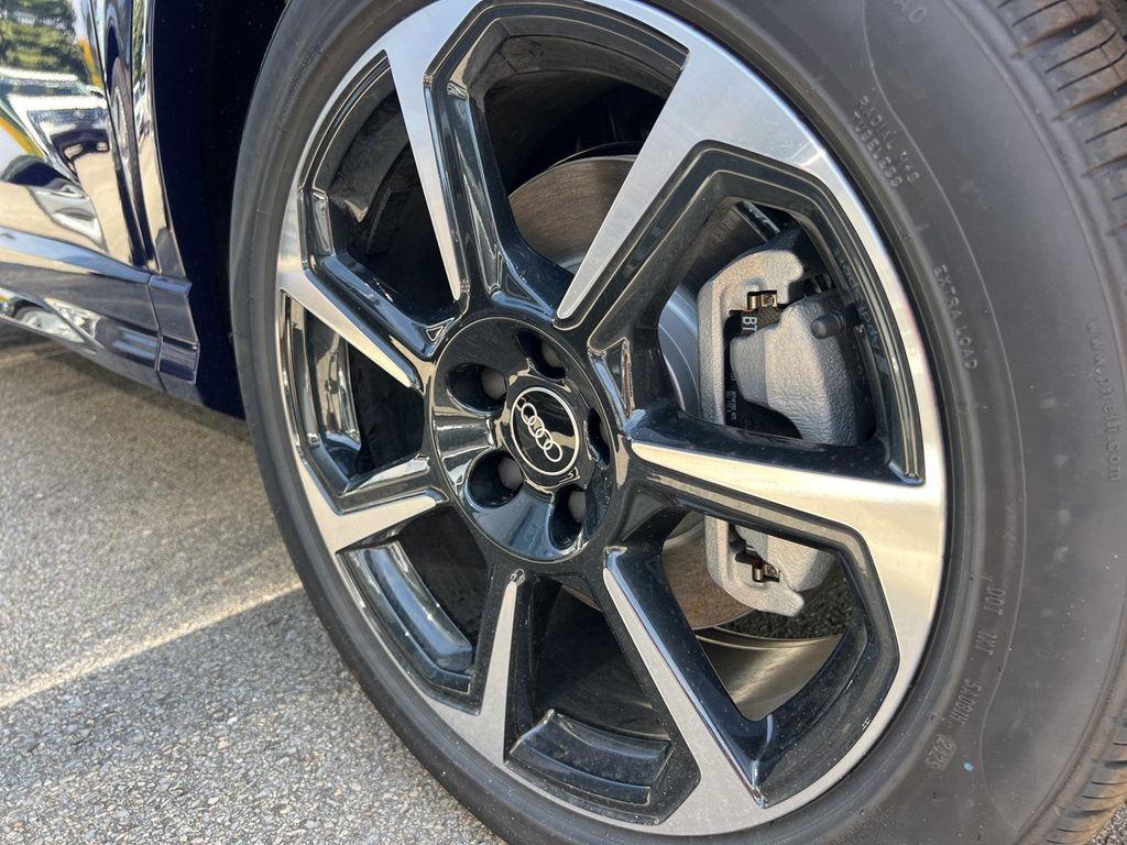 new 2025 Audi Q3 car, priced at $45,637