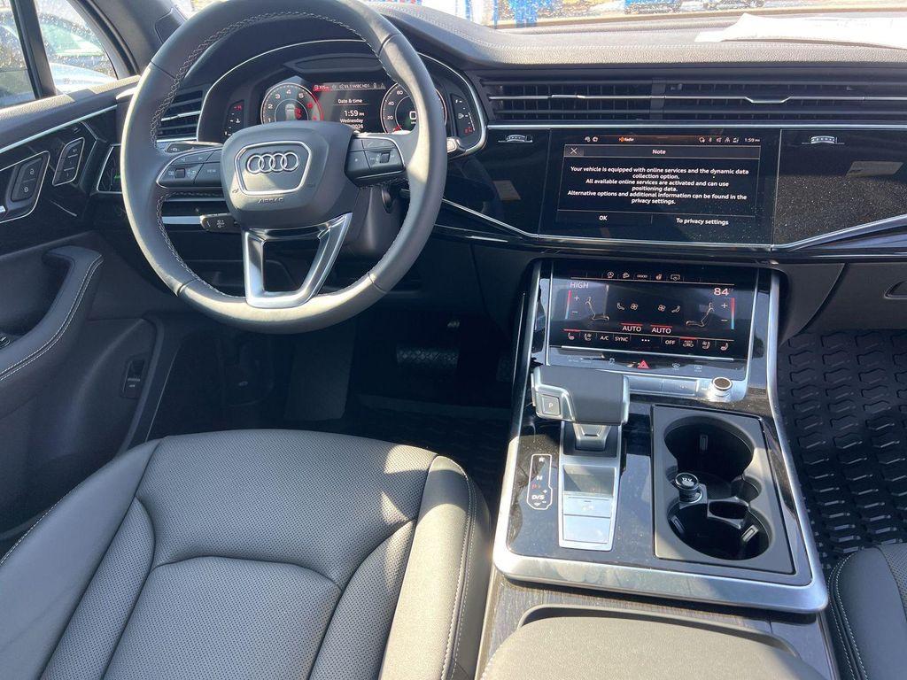 new 2026 Audi Q7 car, priced at $79,005